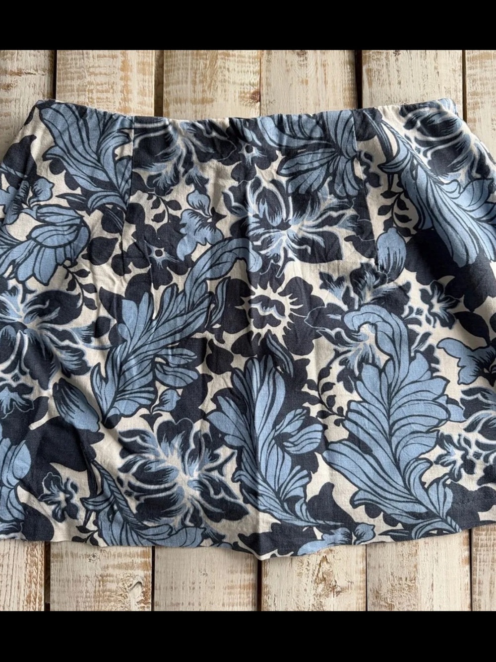 Abercrombie & Fitch Scarlett Mini
Skort Curve Love Size M